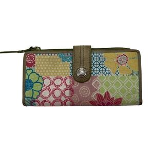 Fossil‎ Leather Patchwork Floral Pattern Wallet
